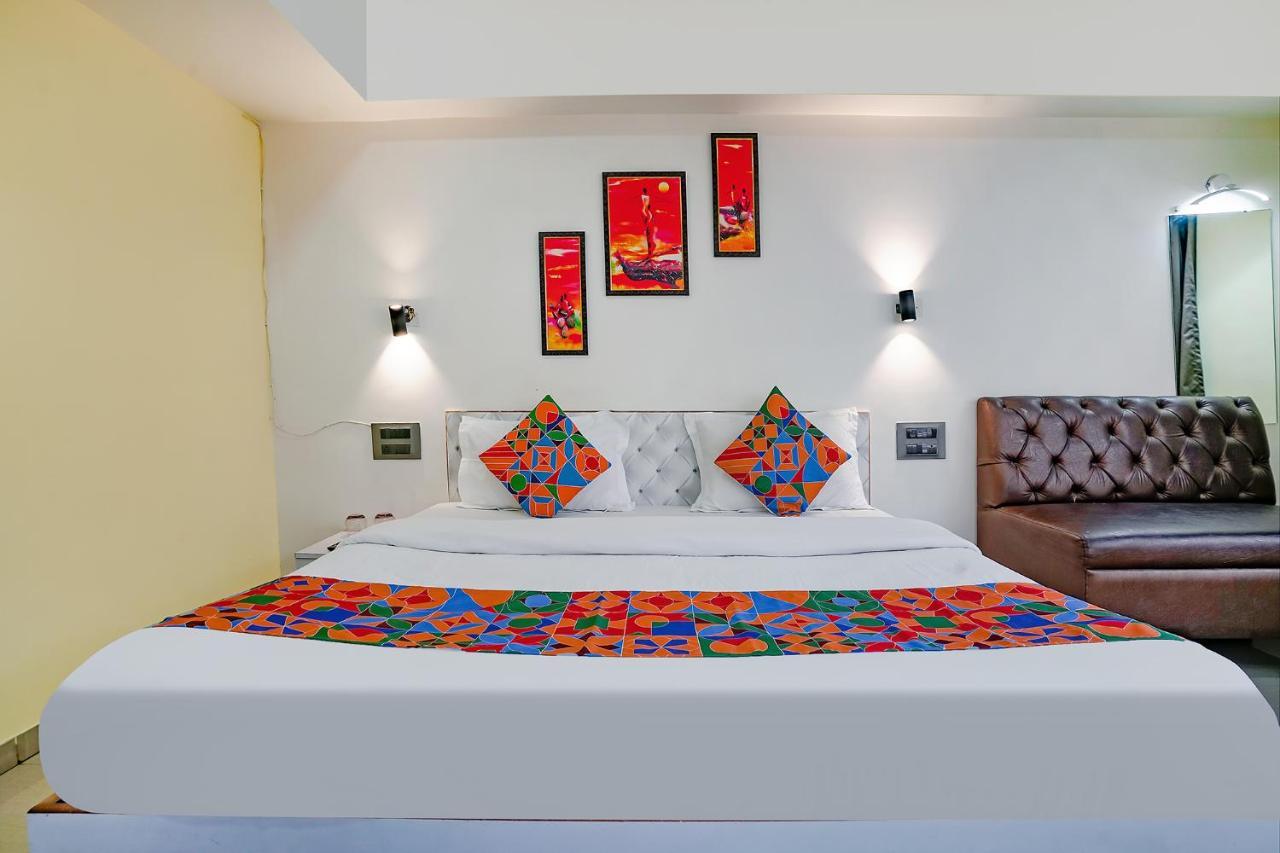 Fabexpress White House - Nr Midc Khargar Hotel Koparpada Exterior photo